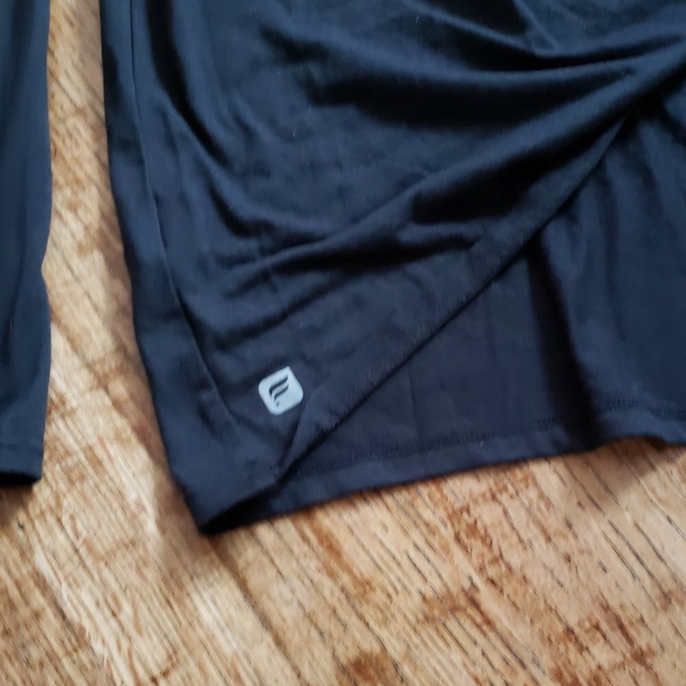 Fabletics Switch Back Tee - Picture 4 of 5